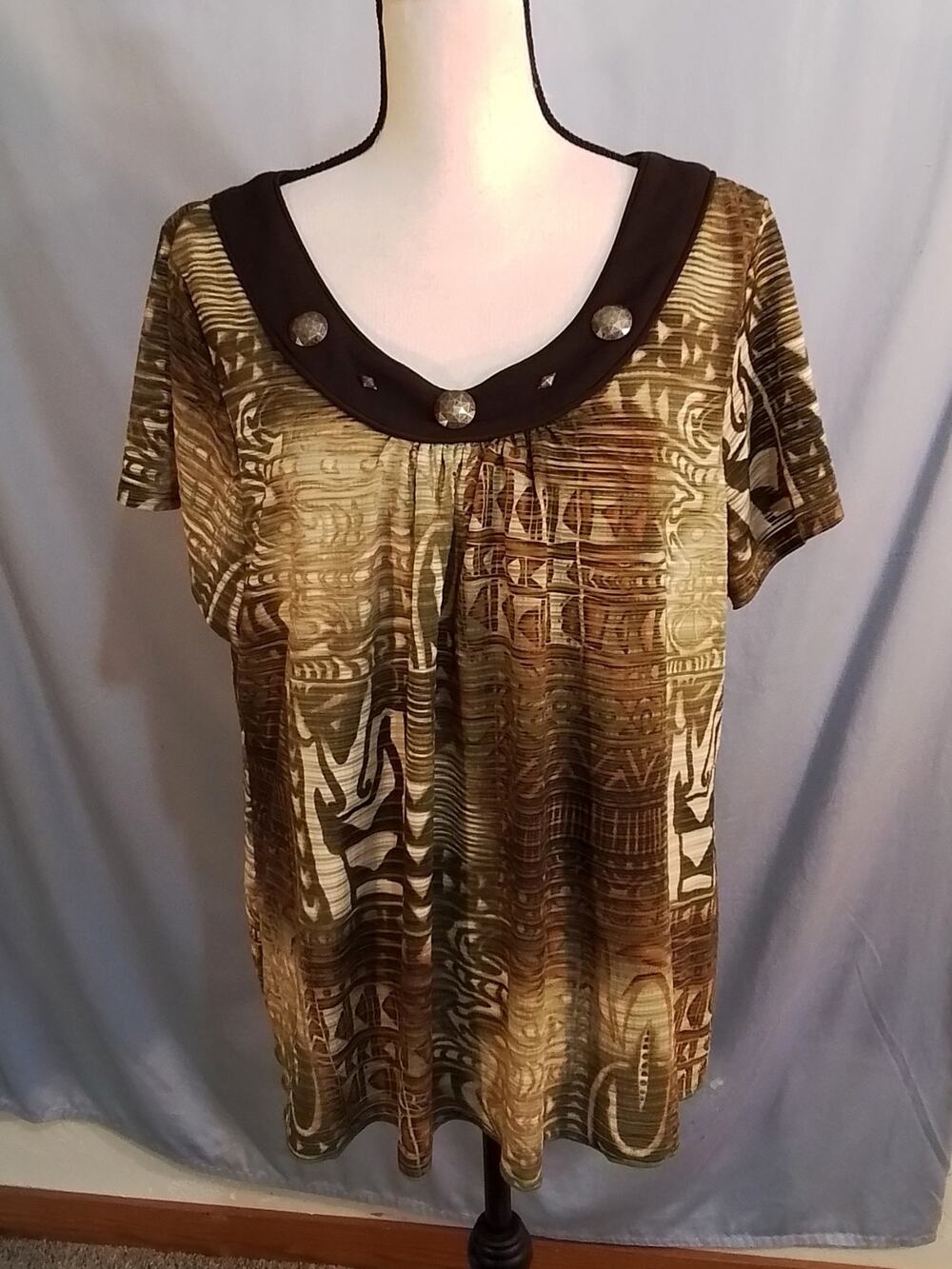 Notations green and brown blouse